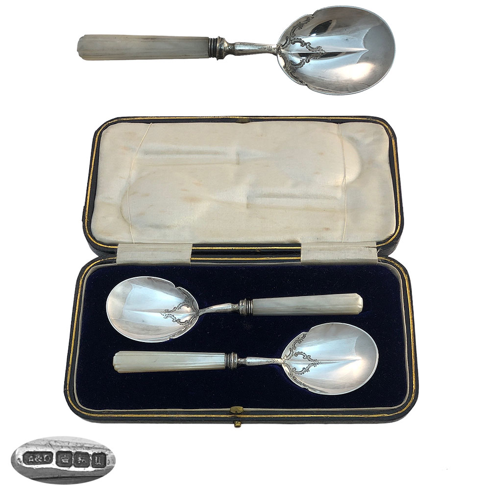 Pair of Mother of Pearl Fruit Spoons 1912